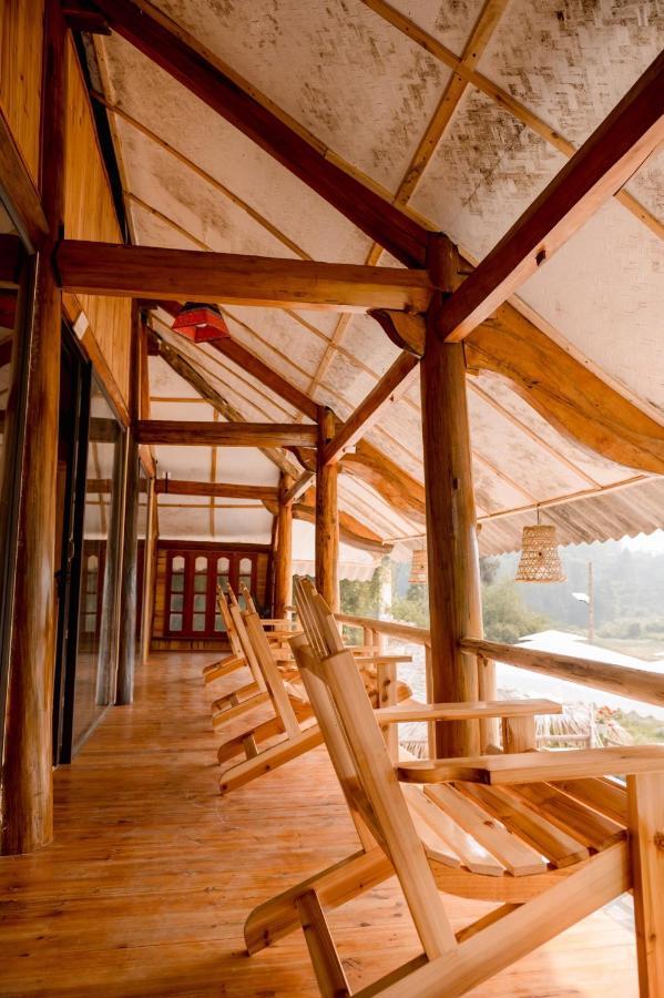 Le Chalet Homestay Bac Ha  Buitenkant foto